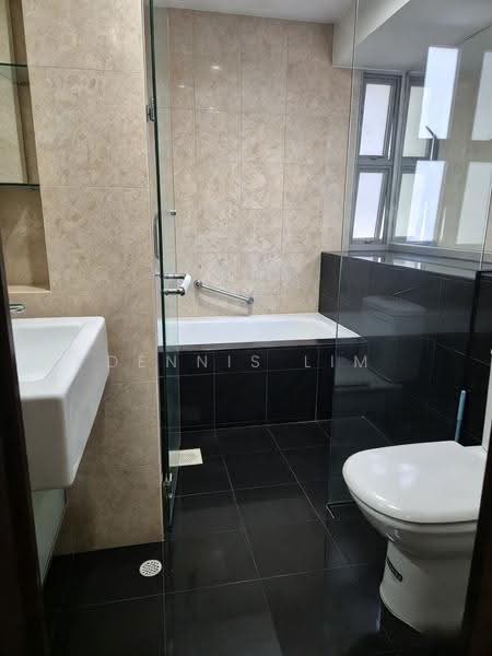 Grandeur 8, 8 Ang Mo Kio Central 3, Ang Mo Kio / Bishan / Thomson, 3 Bedrooms, 1,226 sqft, Condominium For Sale, by Dennis Lim, 500279999 - Bathroom - PropertyGuru.com.sg