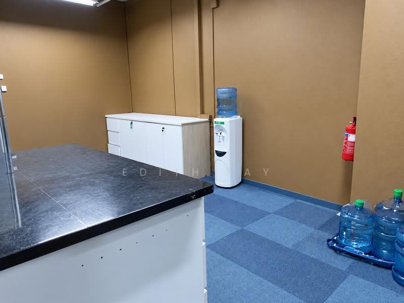2,700 SF Fitted Business Space | Near Tiong Bahru MRT, Alexandra / Commonwealth, 2,700 sqft, Light Industrial (B1) For Rent, by Edith Tay, 500280011 - Interior - CommercialGuru.com.sg