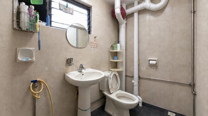 406 Sin Ming Avenue, 406 Sin Ming Avenue, Ang Mo Kio / Bishan / Thomson, 3 Bedrooms, 958 sqft, HDB Flat For Sale, by Kenneth Wong, 500280023 - Bathroom - PropertyGuru.com.sg