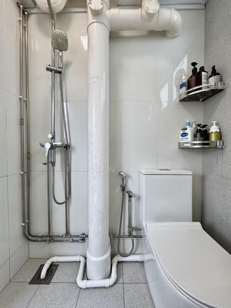 175 Ang Mo Kio Avenue 4, 175 Ang Mo Kio Avenue 4, Ang Mo Kio / Bishan / Thomson, Room Rental, 100 sqft, HDB Flat For Rent, by Simon Ang, 500280049 - Bathroom - PropertyGuru.com.sg