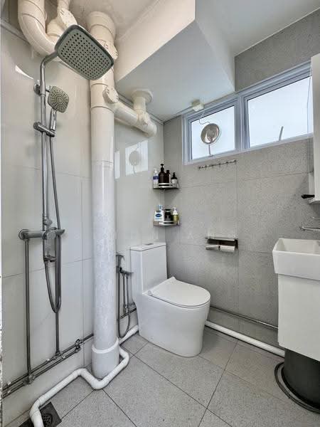 175 Ang Mo Kio Avenue 4, 175 Ang Mo Kio Avenue 4, Ang Mo Kio / Bishan / Thomson, Room Rental, 100 sqft, HDB Flat For Rent, by Simon Ang, 500280049 - Bathroom - PropertyGuru.com.sg