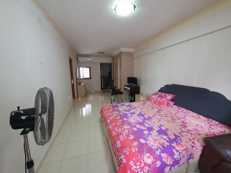 309D Anchorvale Road, 309D Anchorvale Road, Hougang / Punggol / Sengkang, 3 Bedrooms, 1,194 sqft, HDB Flat For Sale, by Kenny Neo, 500280059 - huge master Bedroom - PropertyGuru.com.sg