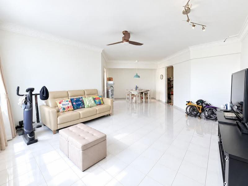 222 Serangoon Avenue 4, 222 222, Hougang / Punggol / Sengkang, 3 Bedrooms, 1,065 sqft, HDB Flat For Sale, by Marcus Tay, 500280060 - Living Room - PropertyGuru.com.sg