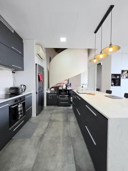 Seletar Park Residence, 21 Seletar Road, Seletar / Yio Chu Kang, 2 Bedrooms, 1,507 sqft, Condominium For Sale, by Cynthia Chan, 500280067 - Kitchen - PropertyGuru.com.sg