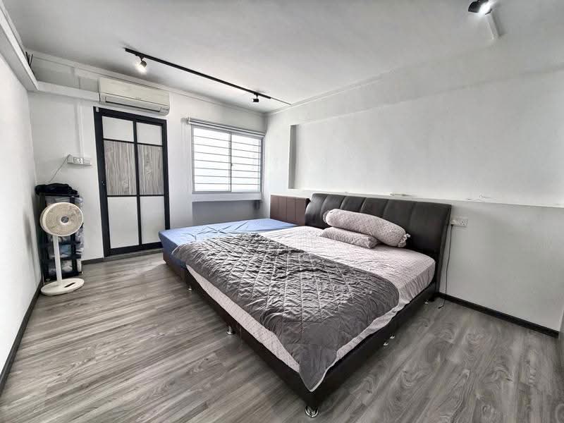 513 Jelapang Road, 513 Jelapang Road, Dairy Farm / Bukit Panjang / Choa Chu Kang, 3 Bedrooms, 1,109 sqft, HDB Flat For Sale, by May Li, 500280071 - Bedroom - PropertyGuru.com.sg
