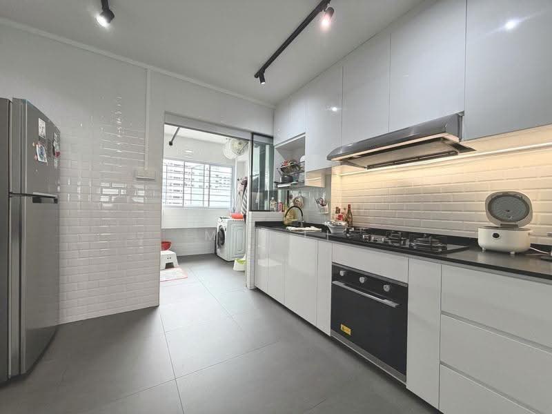 513 Jelapang Road, 513 Jelapang Road, Dairy Farm / Bukit Panjang / Choa Chu Kang, 3 Bedrooms, 1,109 sqft, HDB Flat For Sale, by May Li, 500280071 - Kitchen - PropertyGuru.com.sg