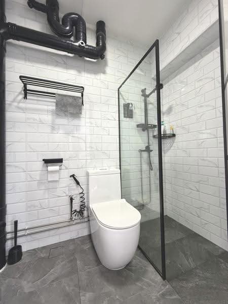513 Jelapang Road, 513 Jelapang Road, Dairy Farm / Bukit Panjang / Choa Chu Kang, 3 Bedrooms, 1,109 sqft, HDB Flat For Sale, by May Li, 500280071 - Bathroom - PropertyGuru.com.sg