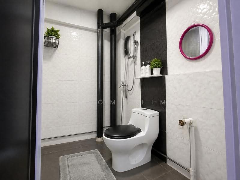 510 Jelapang Road, 510 Jelapang Road, Dairy Farm / Bukit Panjang / Choa Chu Kang, 3 Bedrooms, 969 sqft, HDB Flat For Sale, by Jerome Lim, 500280073 - Bathroom - PropertyGuru.com.sg