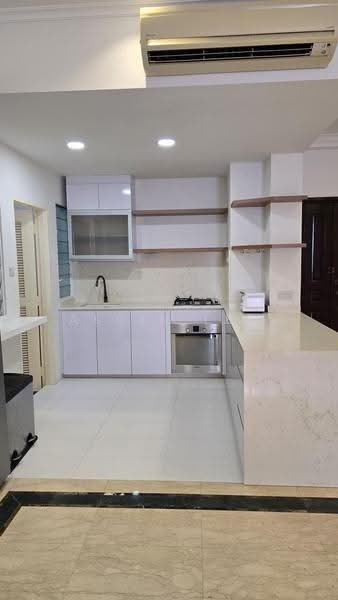 Hillview Green, 61 Hume Avenue, Clementi Park / Upper Bukit Timah, 2 Bedrooms, 1,173 sqft, Condominium For Rent, by Alvin Lee, 500280079 - Kitchen - PropertyGuru.com.sg