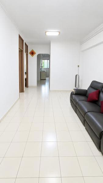 321 Yishun Central, 321 Yishun Central, Sembawang / Yishun, 2 Bedrooms, 74 sqft, HDB Flat For Sale, by Sean See, 500280083 - Living Room - PropertyGuru.com.sg