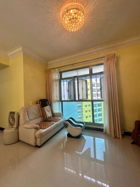 642B Punggol Drive, 642B Punggol Drive, Hougang / Punggol / Sengkang, 3 Bedrooms, 980 sqft, HDB Flat For Sale, by Eugene Lim, 500280084 - Living Room - PropertyGuru.com.sg