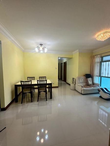 642B Punggol Drive, 642B Punggol Drive, Hougang / Punggol / Sengkang, 3 Bedrooms, 980 sqft, HDB Flat For Sale, by Eugene Lim, 500280084 - Living Room - PropertyGuru.com.sg