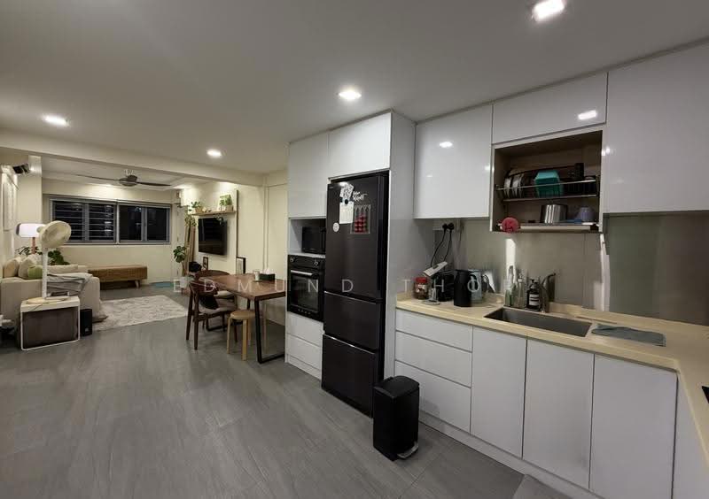 271 Queen Street, 271 Queen Street, Beach Road / Bugis / Rochor, 2 Bedrooms, 732 sqft, HDB Flat For Rent, by Edmund Thor, 500280085 - Kitchen - PropertyGuru.com.sg