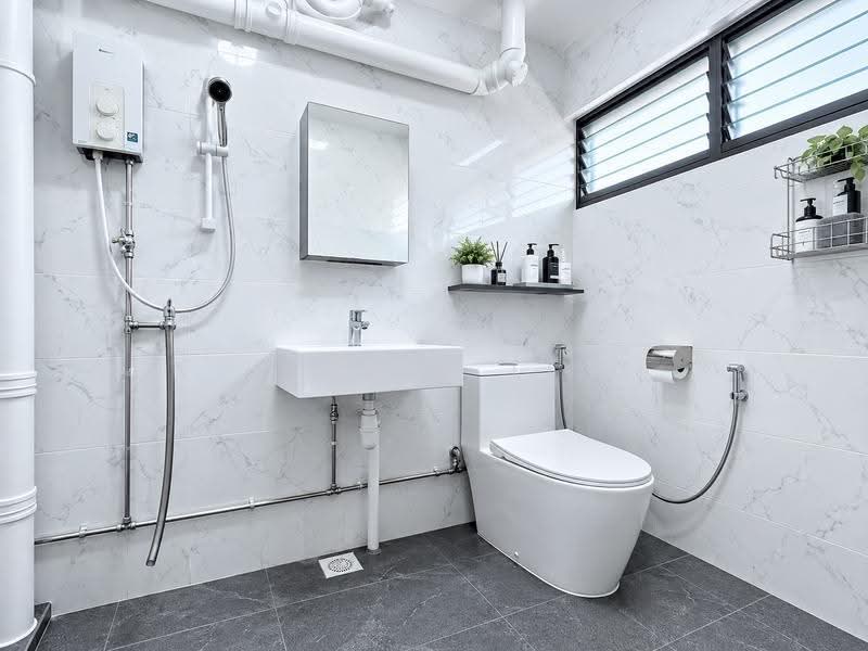 744 Jurong West Street 73, 744 Jurong West Street 73, Boon Lay / Jurong / Tuas, 4 Bedrooms, 1,367 sqft, HDB Flat For Sale, by Kevin Li, 500280107 - Bathroom - PropertyGuru.com.sg