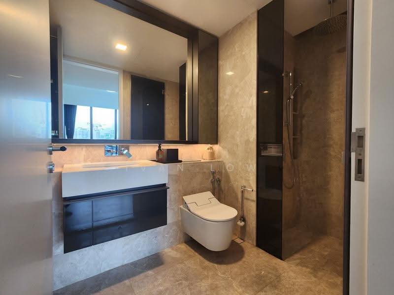 Riviere, 1 Jiak Kim Street, Alexandra / Commonwealth, 2 Bedrooms, 818 sqft, Condominium For Sale, by Ivan Low, 500280115 - Bathroom - PropertyGuru.com.sg
