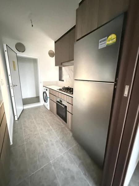 Bartley Vue, 6 Jalan Bunga Rampai, Hougang / Punggol / Sengkang, 2 Bedrooms, 732 sqft, Condominium For Sale, by Bernard Chua, 500280122 - Kitchen - PropertyGuru.com.sg