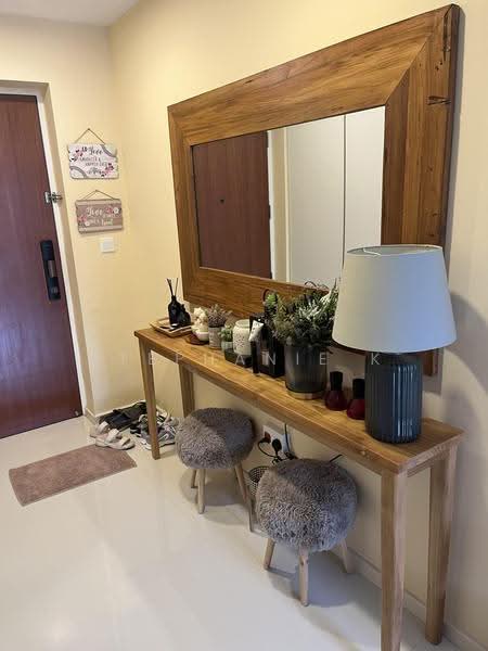 530A Pasir Ris Drive 1, 530A Pasir Ris Drive 1, Pasir Ris / Tampines, 2 Bedrooms, 700 sqft, HDB Flat For Sale, by Stephanie K, 500280131 - Entrance - PropertyGuru.com.sg