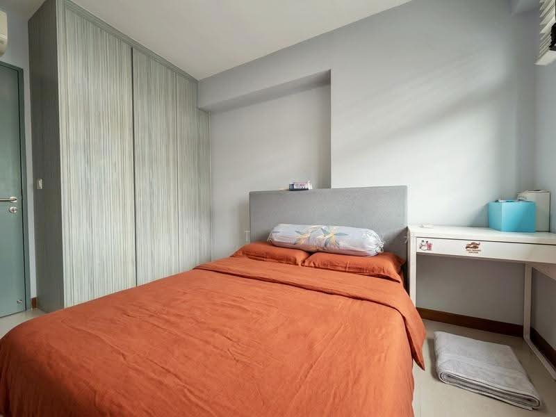 673A Edgefield Plains, 673A Edgefield Plains, Hougang / Punggol / Sengkang, 3 Bedrooms, 969 sqft, HDB Flat For Sale, by Vern Tan 陈玟舟, 500280141 - Master Bedroom - PropertyGuru.com.sg