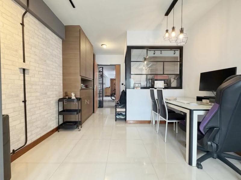673A Edgefield Plains, 673A Edgefield Plains, Hougang / Punggol / Sengkang, 3 Bedrooms, 969 sqft, HDB Flat For Sale, by Vern Tan 陈玟舟, 500280141 - Study - PropertyGuru.com.sg