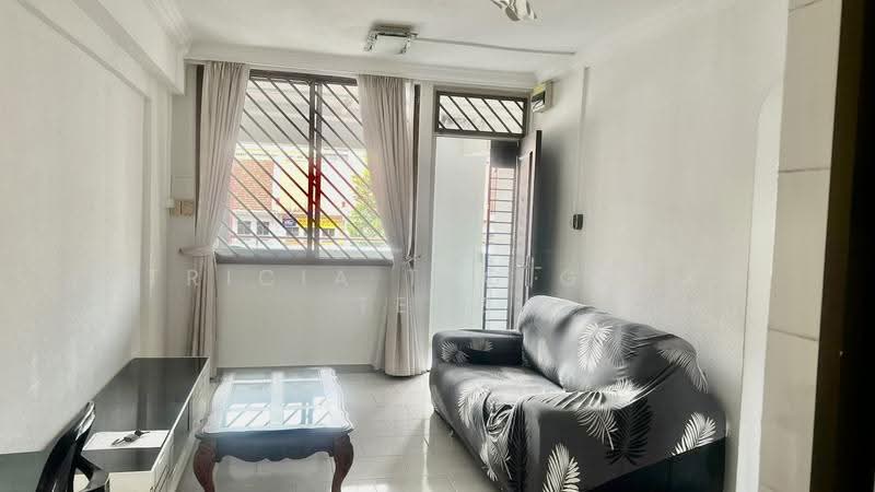 18 Toh Yi Drive, 18 Toh Yi Drive, Clementi Park / Upper Bukit Timah, 2 Bedrooms, 689 sqft, HDB Flat For Rent, by Tricia Teo Geok Teng, 500280148 - Living Room - PropertyGuru.com.sg