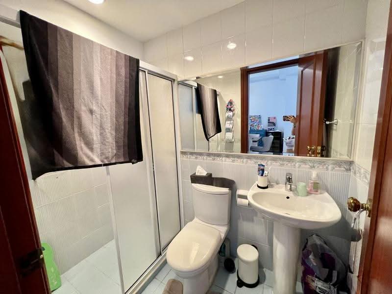The Compass At Chancery, 6U Chancery Hill Road, Newton / Novena, 4 Bedrooms, 2,506 sqft, Apartment For Rent, by Jessica Low, 500280155 - Bathroom - PropertyGuru.com.sg