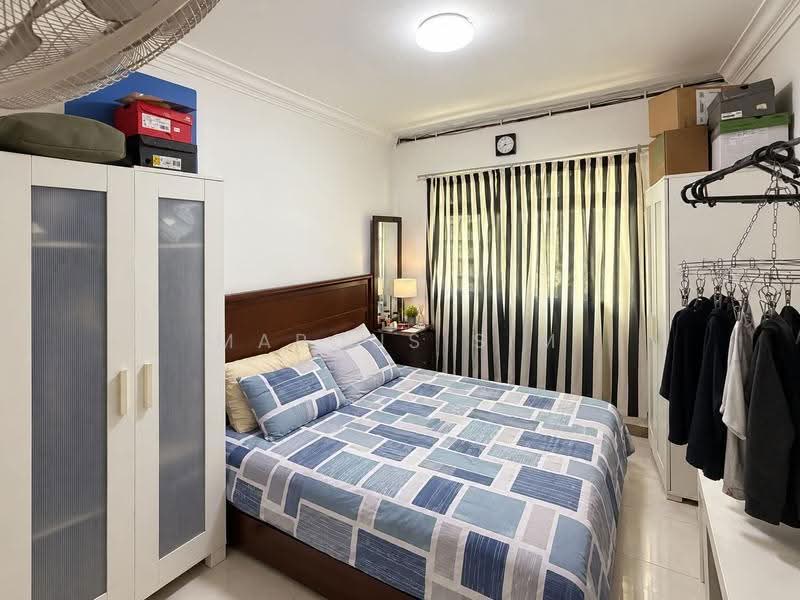 288A Jurong East Street 21, 288A Jurong East Street 21, Boon Lay / Jurong / Tuas, 3 Bedrooms, 1,291 sqft, HDB Flat For Rent, by Marcus Sim, 500280176 - Bedroom - PropertyGuru.com.sg