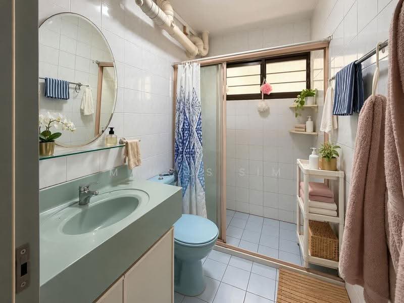 288A Jurong East Street 21, 288A Jurong East Street 21, Boon Lay / Jurong / Tuas, 3 Bedrooms, 1,291 sqft, HDB Flat For Rent, by Marcus Sim, 500280176 - Bathroom - PropertyGuru.com.sg