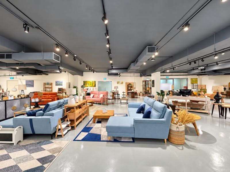 Bryton House, Hoy Fatt Road, Alexandra / Commonwealth, 11,000 sqft, Light Industrial (B1) For Rent, by Ernest Tan, 500280195 - Living Room - CommercialGuru.com.sg