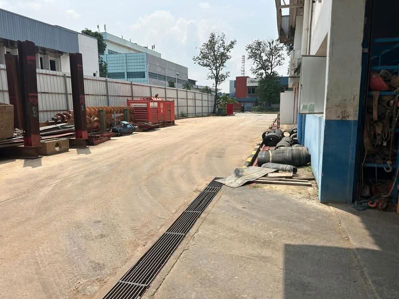 B2 Factory with Overhead Crane and Openyard For Rent, Boon Lay / Jurong / Tuas, 13,000 sqft, Factory / Workshop (B2) For Rent, by Nicholas Zhang, 500280201 - Exterior - CommercialGuru.com.sg