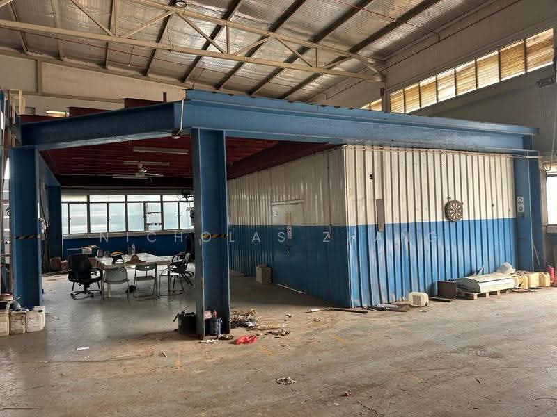 B2 Factory with Overhead Crane and Openyard For Rent, Boon Lay / Jurong / Tuas, 13,000 sqft, Factory / Workshop (B2) For Rent, by Nicholas Zhang, 500280201 - Interior - CommercialGuru.com.sg
