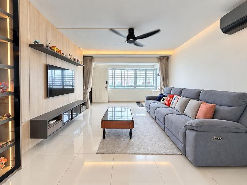 159 Yishun Street 11, 159 Yishun Street 11, Sembawang / Yishun, 3 Bedrooms, 1,356 sqft, HDB Flat For Sale, by Alex Zhan, 500280205 - Living Room - PropertyGuru.com.sg