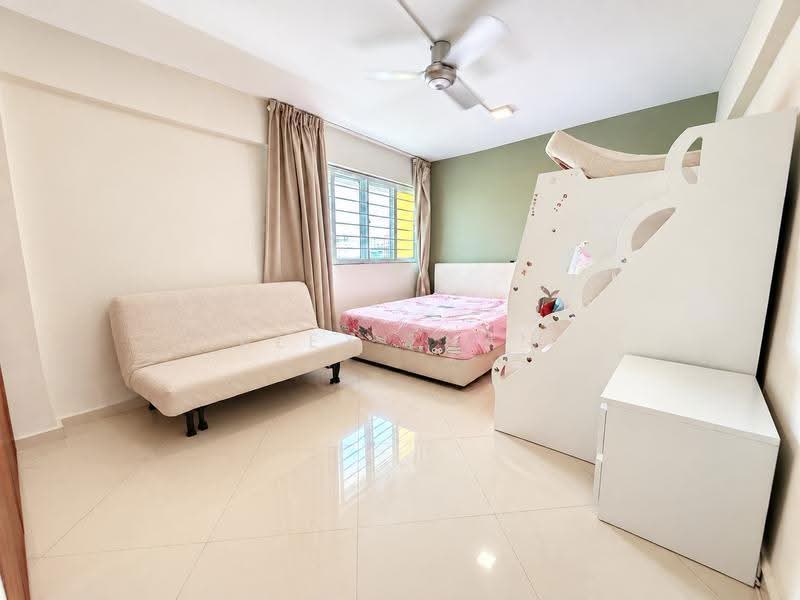 159 Yishun Street 11, 159 Yishun Street 11, Sembawang / Yishun, 3 Bedrooms, 1,356 sqft, HDB Flat For Sale, by Alex Zhan, 500280205 - PropertyGuru.com.sg