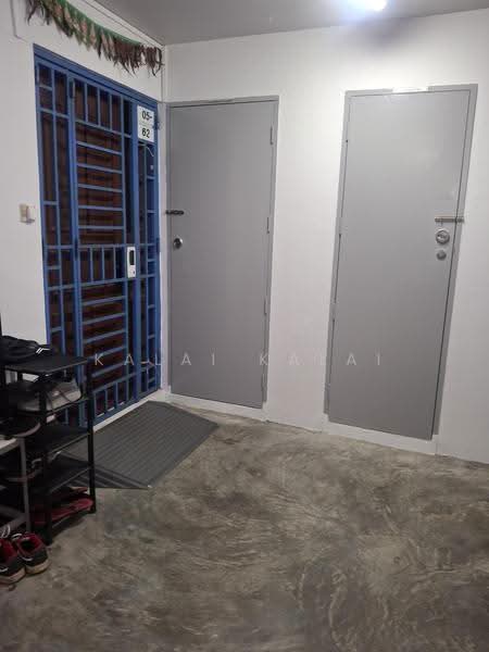 588A Montreal Drive, 588A Montreal Drive, Sembawang / Yishun, 3 Bedrooms, 1,166 sqft, HDB Flat For Sale, by Kalai Kalai, 500280207 - Entrance - PropertyGuru.com.sg