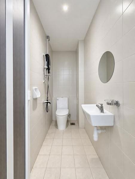 Hume Park II, 27 Hume Avenue, Clementi Park / Upper Bukit Timah, 3 Bedrooms, 1,249 sqft, Condominium For Rent, by Andy Lim 林佳俊, 500280214 - Bathroom - PropertyGuru.com.sg