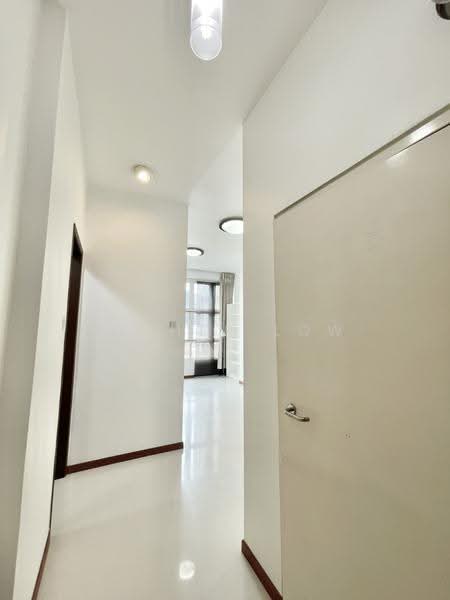 Harmony @ 1A, 1A Lim Ah Pin Road, Hougang / Punggol / Sengkang, 1 Bedroom, 506 sqft, Apartment For Rent, by Esther Low, 500280230 - Corridor area where storeroom is - PropertyGuru.com.sg
