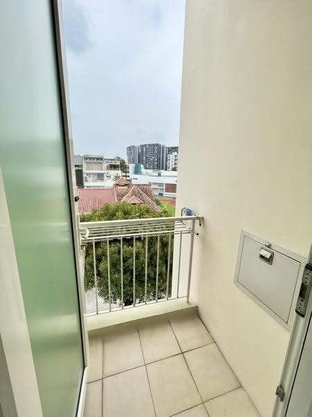 Harmony @ 1A, 1A Lim Ah Pin Road, Hougang / Punggol / Sengkang, 1 Bedroom, 506 sqft, Apartment For Rent, by Esther Low, 500280230 - Balcony - PropertyGuru.com.sg