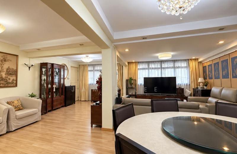 10 Jalan Batu, 10 Jalan Batu, East Coast / Marine Parade, 4 Bedrooms, 1,518 sqft, HDB Flat For Sale, by James Lee, 500280237 - Living Room - PropertyGuru.com.sg