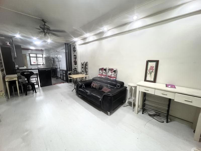 424 Ang Mo Kio Avenue 3, 424 Ang Mo Kio Avenue 3, Ang Mo Kio / Bishan / Thomson, 2 Bedrooms, 785 sqft, HDB Flat For Sale, by Alan Loh, 500280274 - Living Room - PropertyGuru.com.sg