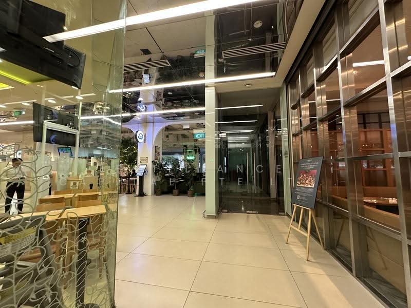 100 AM, 100 Tras Street, Chinatown / Tanjong Pagar, 1,302 sqft, Mall Shop For Rent, by MJ ZHUO, 500280278 - Corridor - CommercialGuru.com.sg
