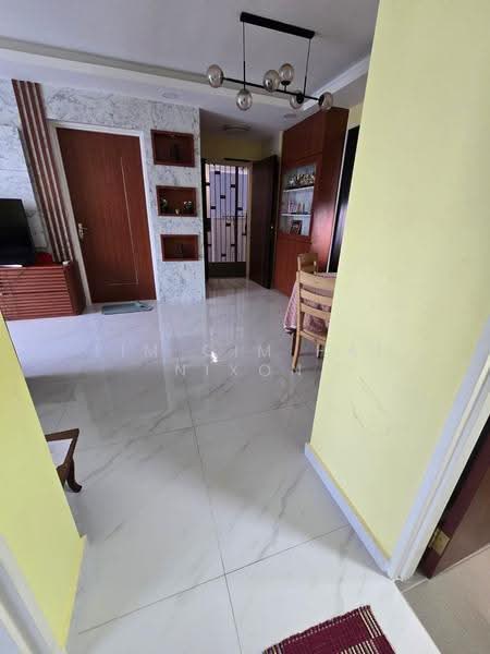 42A Margaret Drive, 42A Margaret Drive, Alexandra / Commonwealth, Room Rental, 120 sqft, HDB Flat For Rent, by Lim Gim Hai Nixon, 500280286 - Living Room - PropertyGuru.com.sg