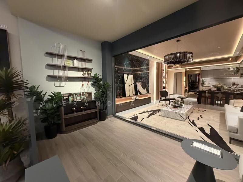 PARKTOWN Residence, Tampines Street 62, Pasir Ris / Tampines, 4 Bedrooms, 1,496 sqft, Condominium For Sale, by Alexandra Wong, 500280290 - Living Room - PropertyGuru.com.sg