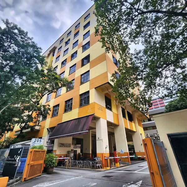 Henderson Industrial Park, 205 Henderson Road, Alexandra / Commonwealth, 10,926 sqft, Light Industrial (B1) For Sale, by CHEN TIANYI, 500280299 - Exterior - CommercialGuru.com.sg