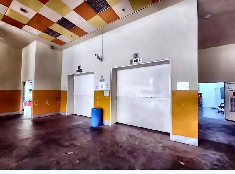 Henderson Industrial Park, 205 Henderson Road, Alexandra / Commonwealth, 10,926 sqft, Light Industrial (B1) For Sale, by CHEN TIANYI, 500280299 - Lobby - CommercialGuru.com.sg