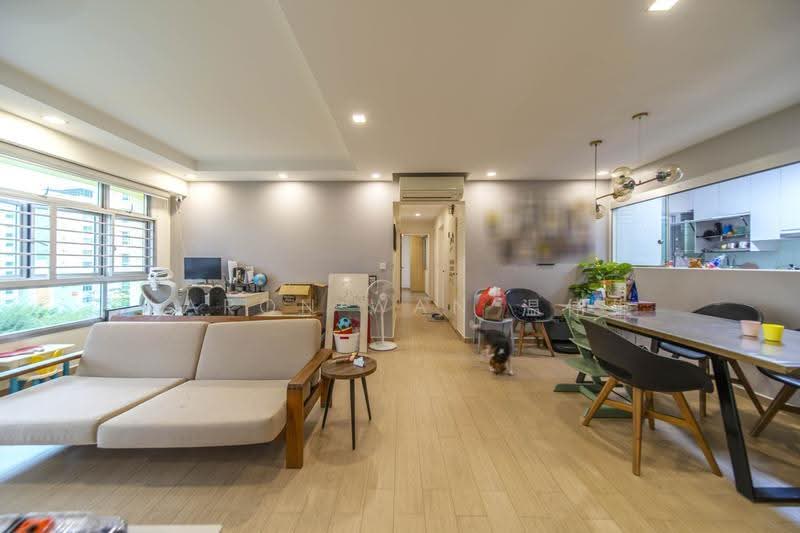 426D Yishun Avenue 11, 426D Yishun Avenue 11, Sembawang / Yishun, 3 Bedrooms, 1,206 sqft, HDB Flat For Sale, by Aaron Wan 温伟雄, 500280304 - Living Room - PropertyGuru.com.sg
