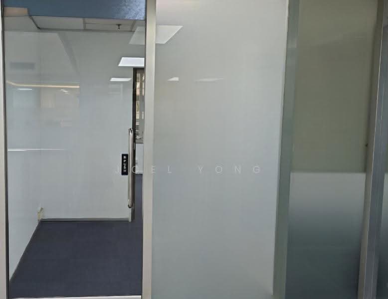 own door window office with 2 rooms (bugis)!, opposite bugis junction!, Beach Road / Bugis / Rochor, 366 sqft, Office For Rent, by Joel Yong, 500280306 - CommercialGuru.com.sg