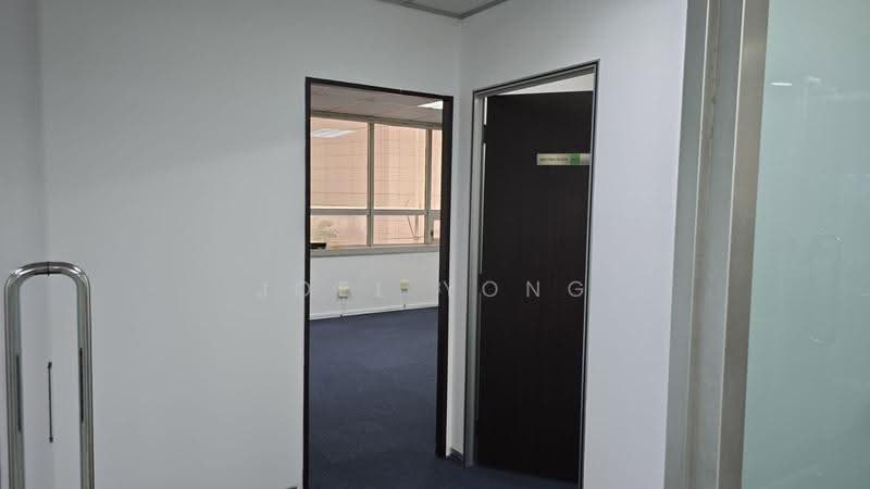 own door window office with 2 rooms (bugis)!, opposite bugis junction!, Beach Road / Bugis / Rochor, 366 sqft, Office For Rent, by Joel Yong, 500280306 - CommercialGuru.com.sg
