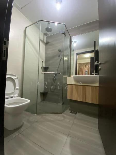 NottingHill Suites, 29A Toh Tuck Road, Clementi Park / Upper Bukit Timah, 1 Bedroom, 398 sqft, Apartment For Sale, by Tan Koon Peng, 500280308 - Bathroom - PropertyGuru.com.sg