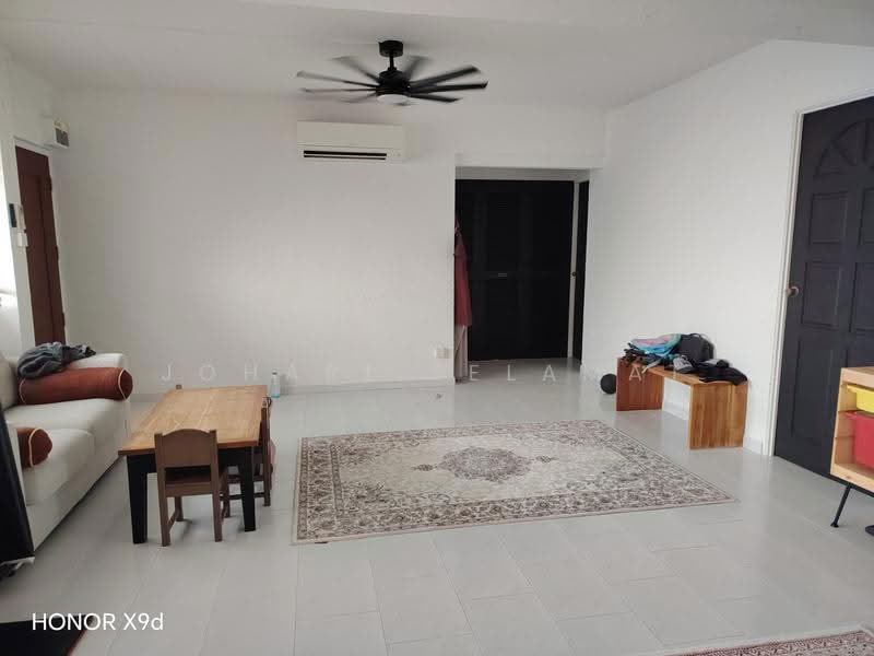 Blk 487 Pasir Ris Dr 4, Pasir Ris Dr 4, 3 Bedrooms, 1,150 sqft, HDB Flat For Rent, by Johari Selamat, 500280319 - Living Room - PropertyGuru.com.sg