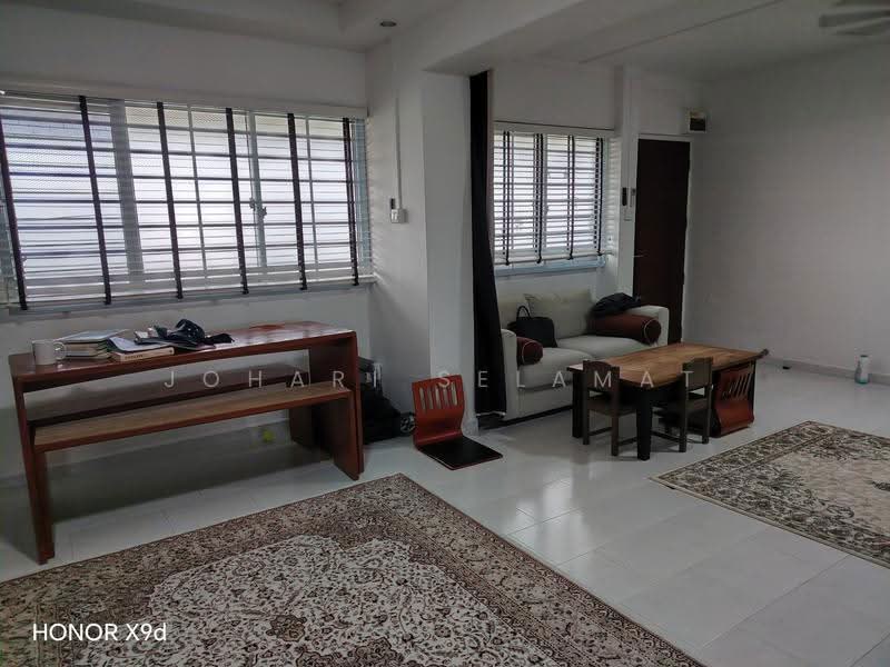 Blk 487 Pasir Ris Dr 4, Pasir Ris Dr 4, 3 Bedrooms, 1,150 sqft, HDB Flat For Rent, by Johari Selamat, 500280319 - Living Room - PropertyGuru.com.sg