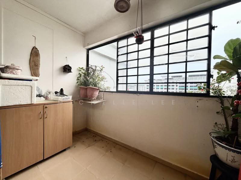 606 Woodlands Ring Road, 606 Woodlands Ring Road, Admiralty / Woodlands, 3 Bedrooms, 1,313 sqft, HDB Flat For Sale, by Michelle Lee, 500280321 - Balcony - PropertyGuru.com.sg
